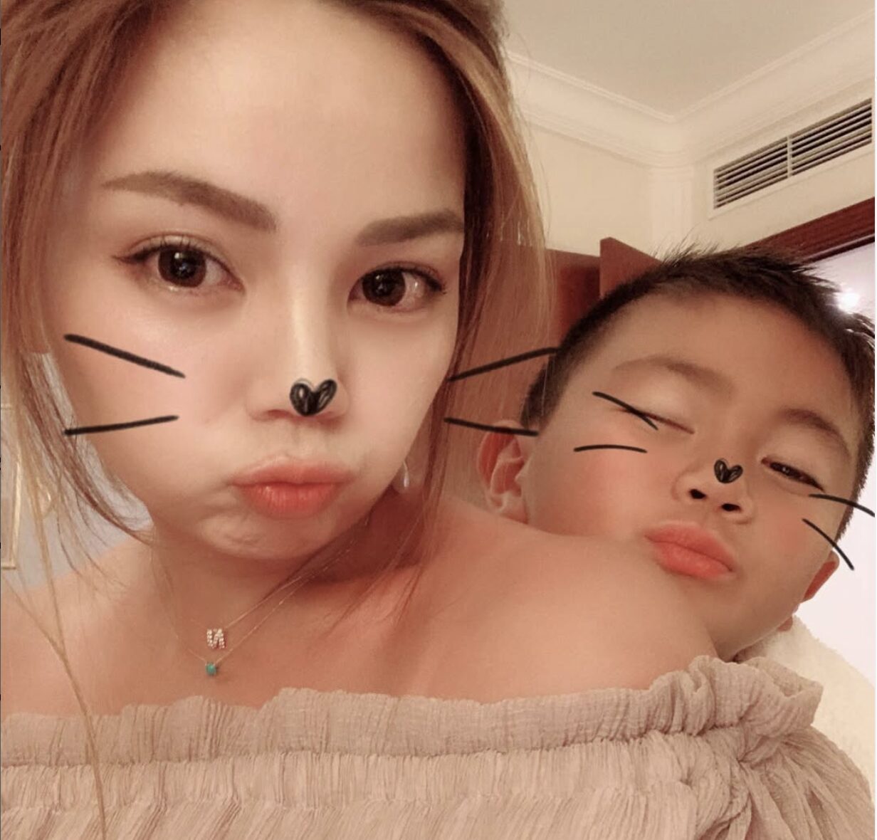 内田 新 菜